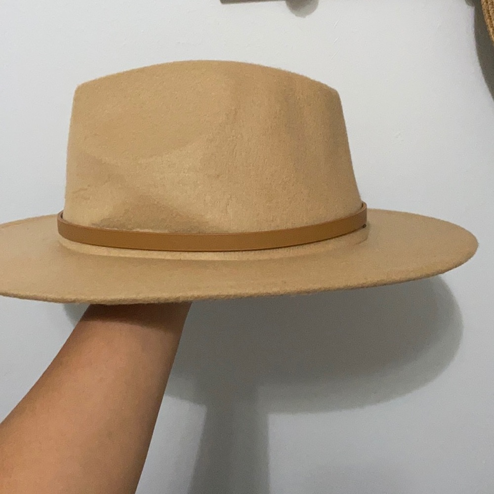 hat